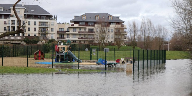 Main dans la Main Carrières-sous-Poissy