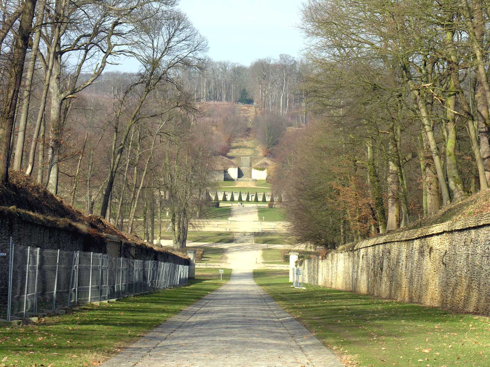 Aux Services du Jardin Marly
