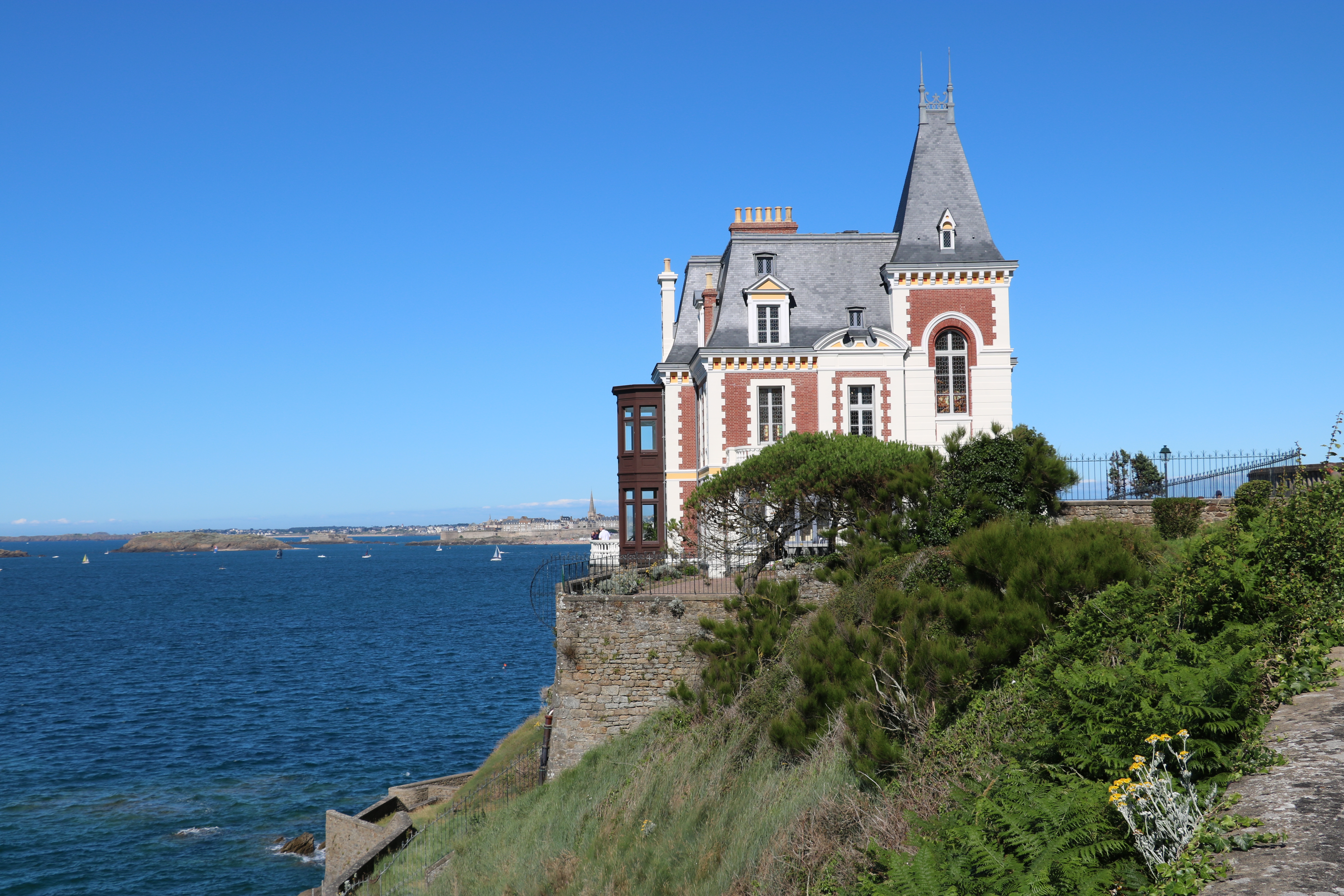 Even Guy Dinard
